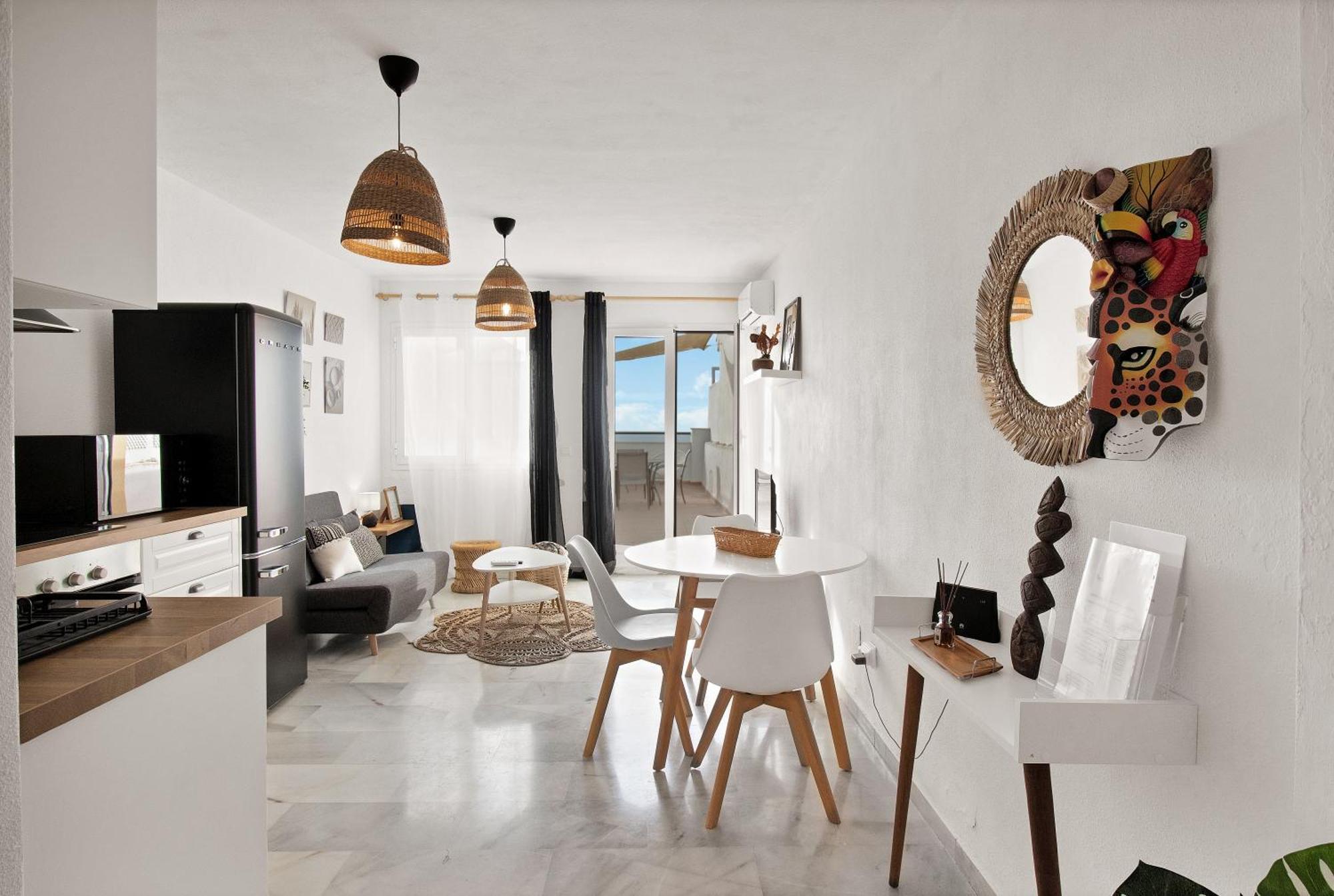 Duplex Estilo Boho Con Increible Terraza Y Vistas Al Mar En Estepona - Las Abejeras 609アパートメント エクステリア 写真